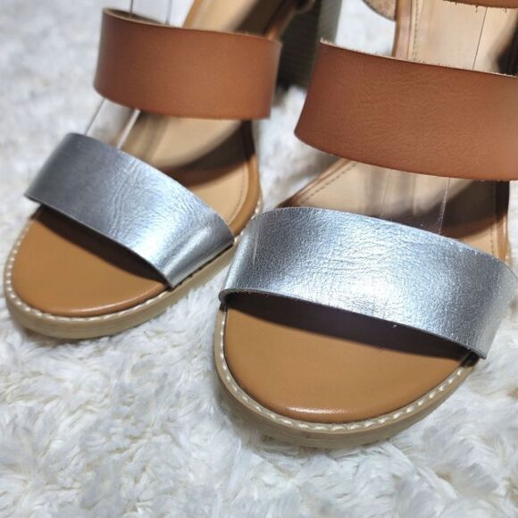 Old Navy Tan & Silver Block Heel Chunky Strap Heeled Sandal - Picture 8 of 8
